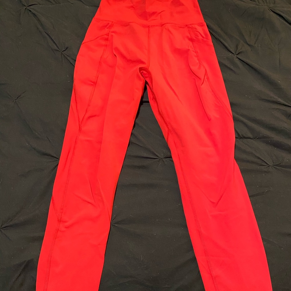 Alphalete surface pocket leggings